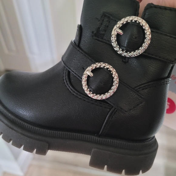 Toddler Evie Buckle Boots - Cat & Jack™ Black 5 - Picture 2 of 7